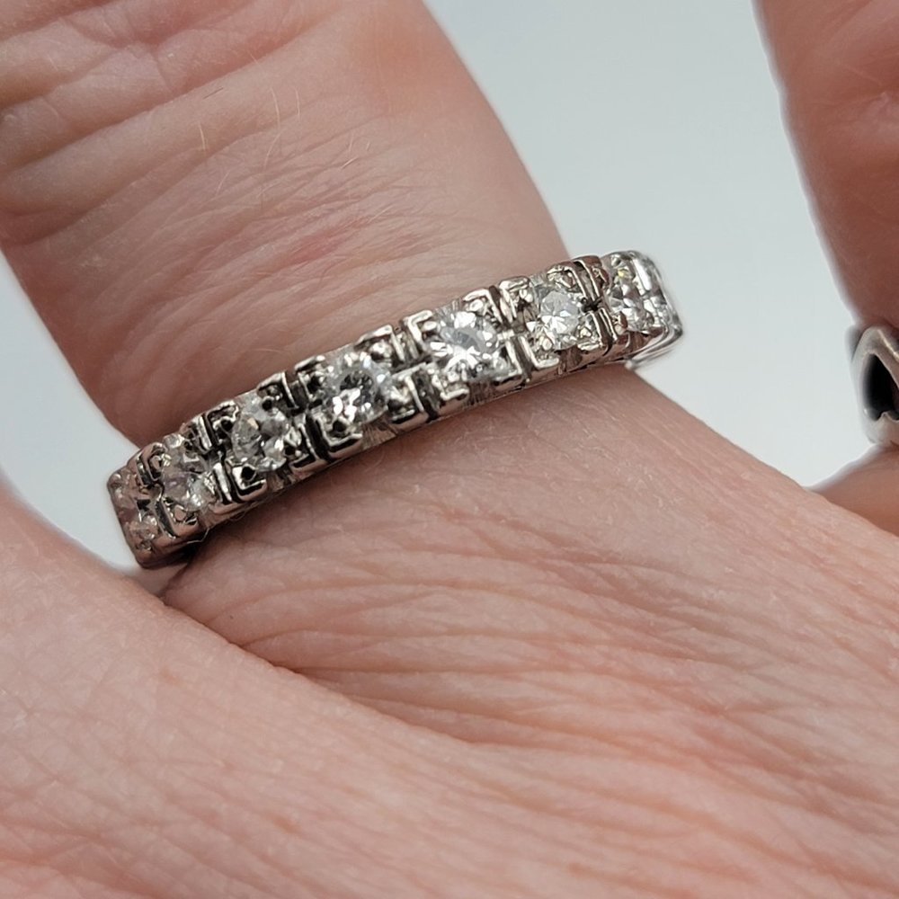 Platinum 1.10 Ctw Diamond Eternity Ring
